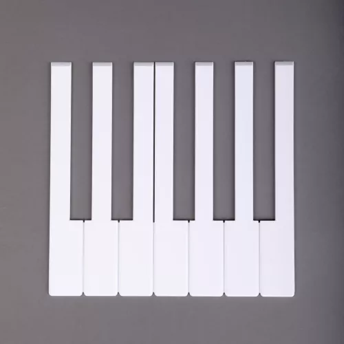 Накладки Yamaha без фронта, белые, глянцевые, 51 мм, проложены калькой, обернуты картоном