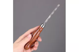 Развёртка для очистки отверстия в молотке фортепиано от клея