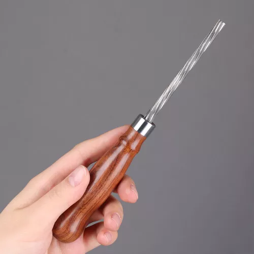 Развёртка для очистки отверстия в молотке фортепиано от клея