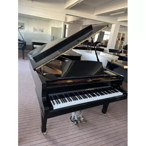 Рояль Yamaha G5