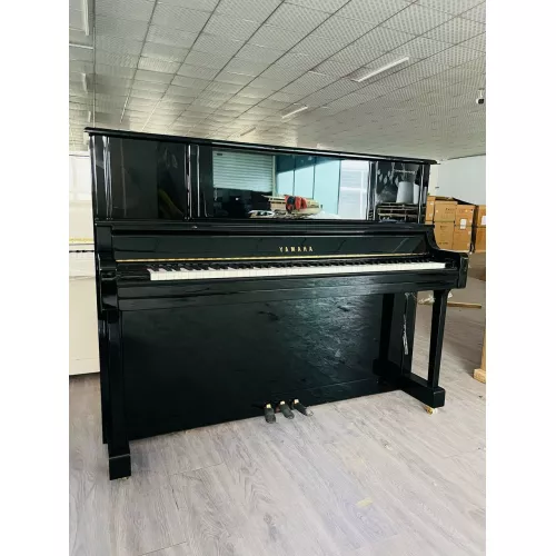 Пианино Yamaha YC121EX PE
