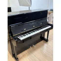 Пианино Steinway & Sons V125